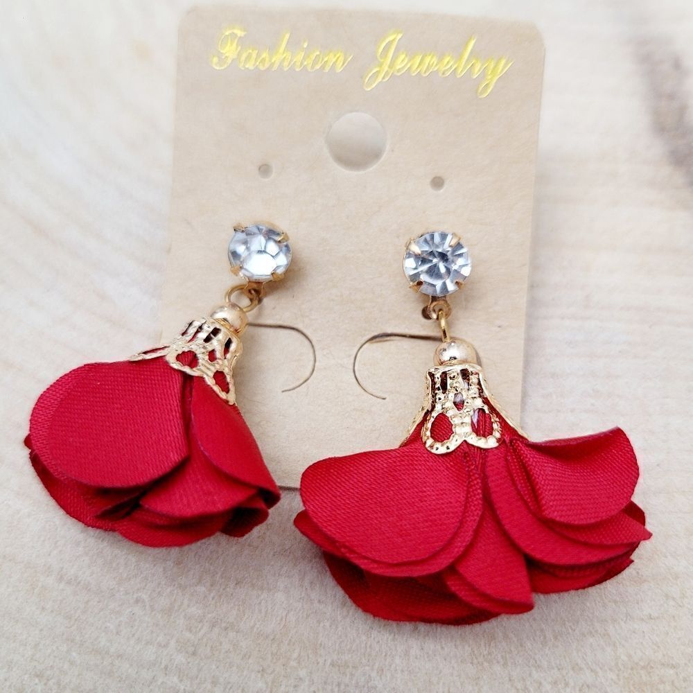 2/$20 Brand New Gold Tone Red Flower Rhinestone Earrings